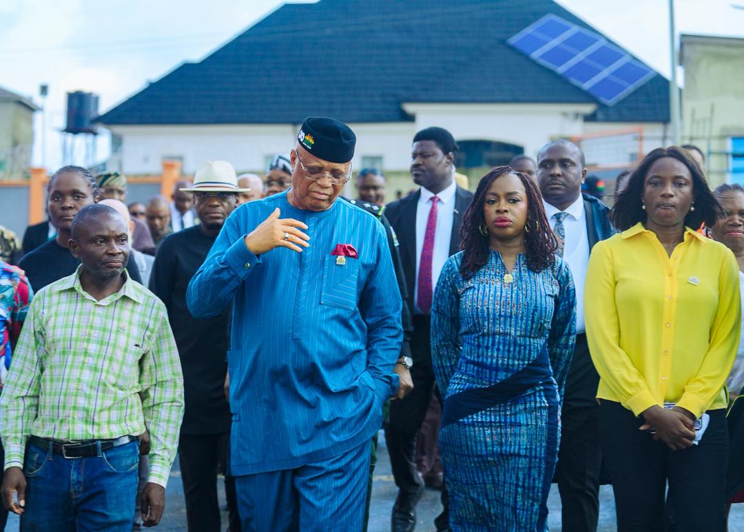 You are currently viewing Governor Umo Eno Intensifies Project Inspection Tour Across Akwa Ibom, Reinforces Commitment to Infrastructure Delivery